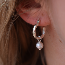 Charger l'image dans la galerie, Boucles d'oreilles torsades perlées