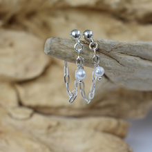 Charger l'image dans la galerie, Boucles d'oreilles les délicates