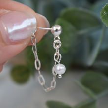 Charger l'image dans la galerie, Boucles d'oreilles les délicates